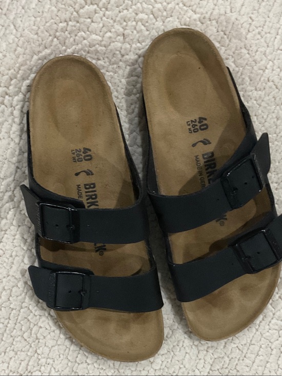 Birkenstock Shoes - Birkenstock Arizona Black Buckle Sandals Sz 40